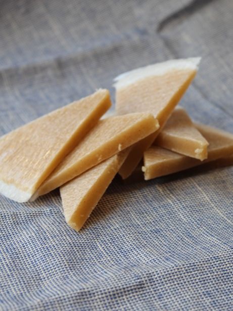 Coca de turrón de Nadal