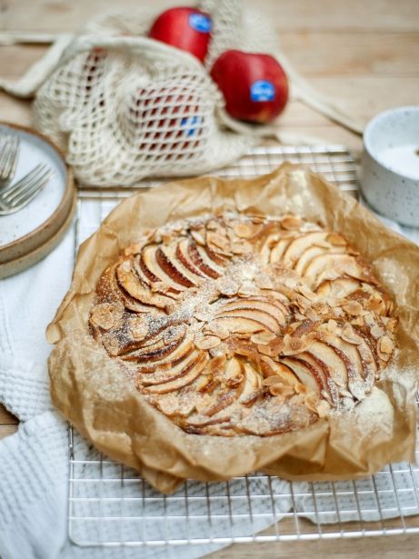 Tarta de almendra y manzanas