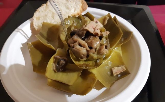Carxofes farcides de foie-gras i ceps, un dels plats de les jornades gastronòmiques
