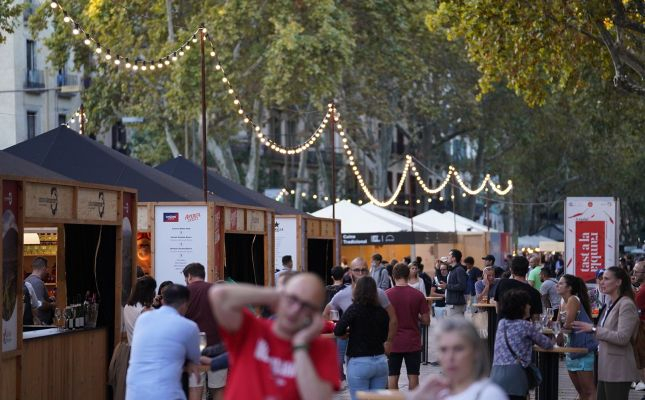 Tast a la Rambla se celebra en la Ramba de Santa Mònica