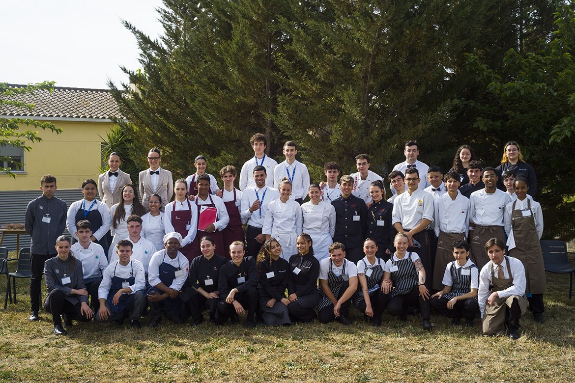 Fotografia de família de tots els equips d'enguany