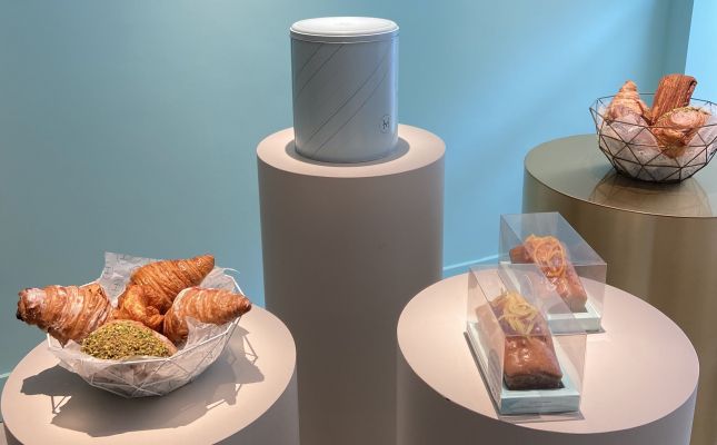 Assortit de productes a la nova botiga