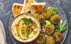 Falàfel amb hummus i pa de pita