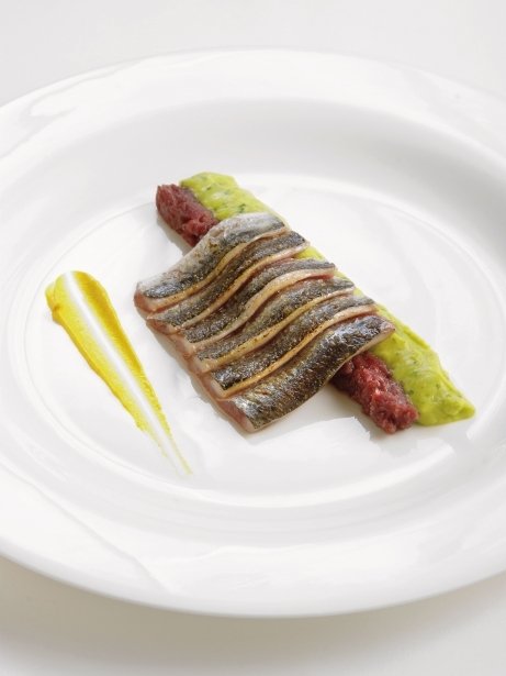 Sardines, guacamole, compota d'escalunyes, codony i mostassa