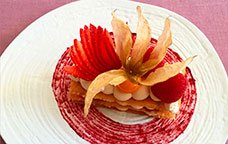 DOP restaurando milfulls de fresas y mascarpone