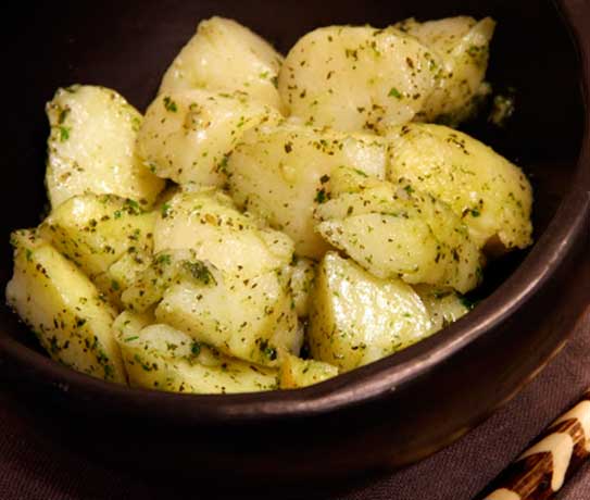 Ensalada de patatas feniciana