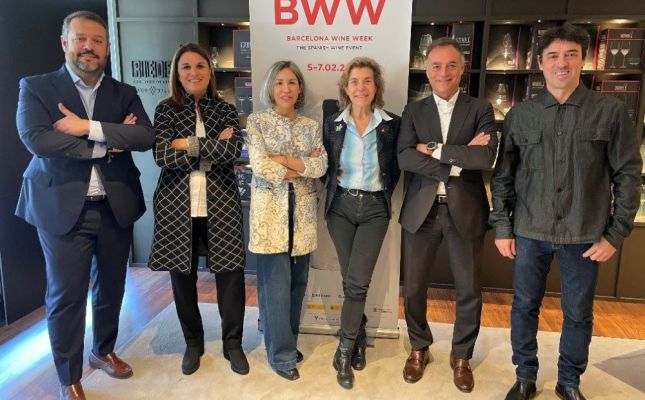Alguns dels protagonistes de la Barcelona Wine Week 2024 durant la presentació de la programació d'enguany