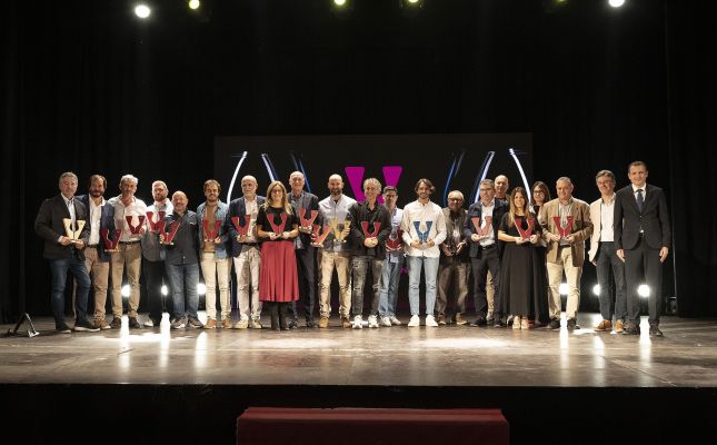 Fotografia dels premiats als Vinari d'aquest 2024