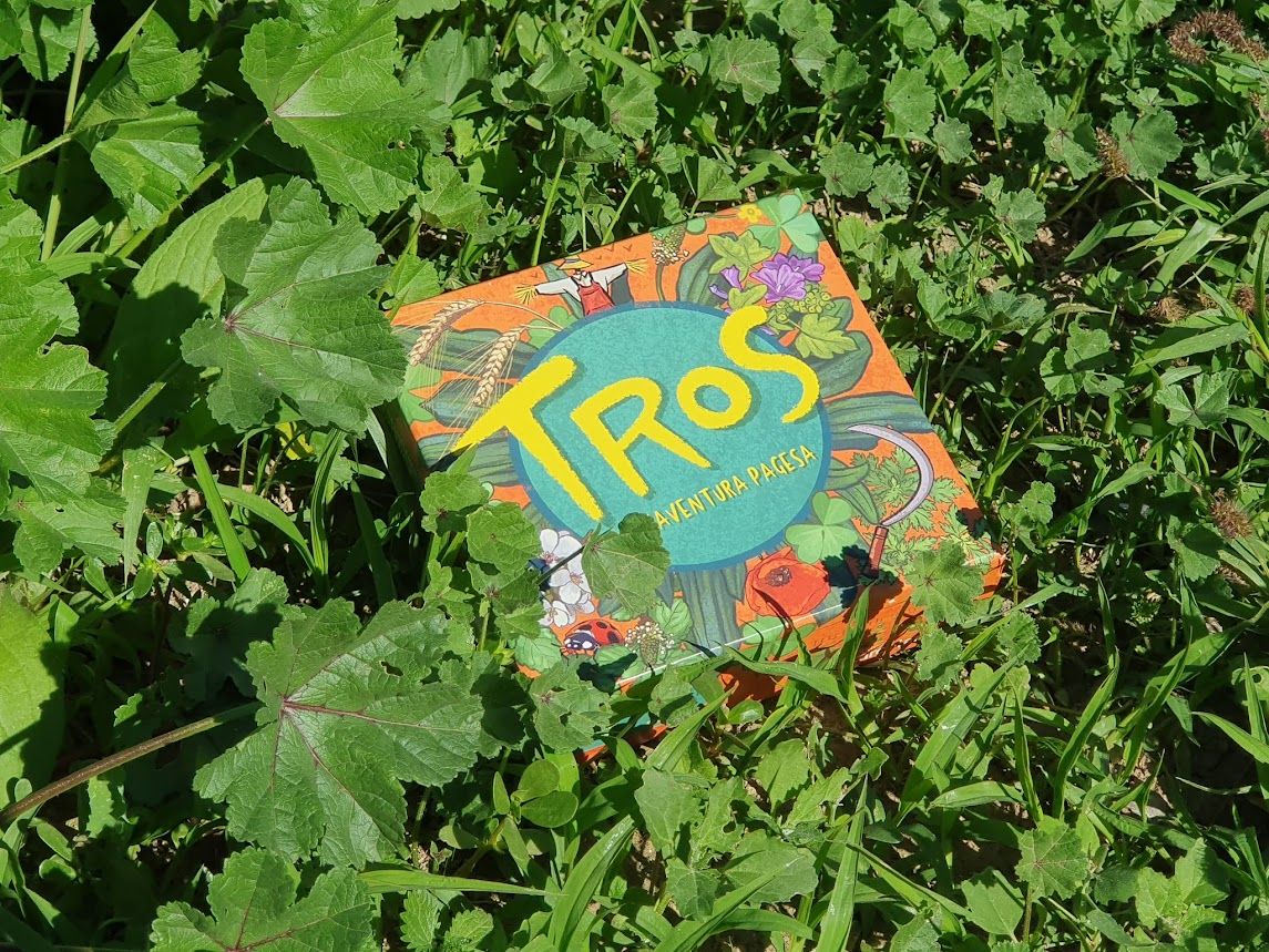 Tros, un joc de cartes creat per Eixarcolant