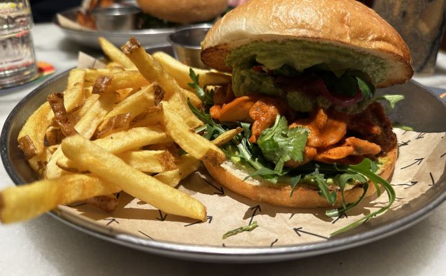 Hamburguesa vegana de Cochinita Pibil