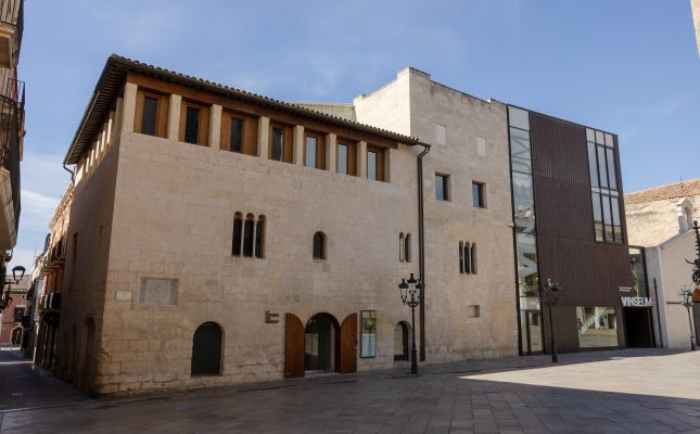 Vinseum09240219