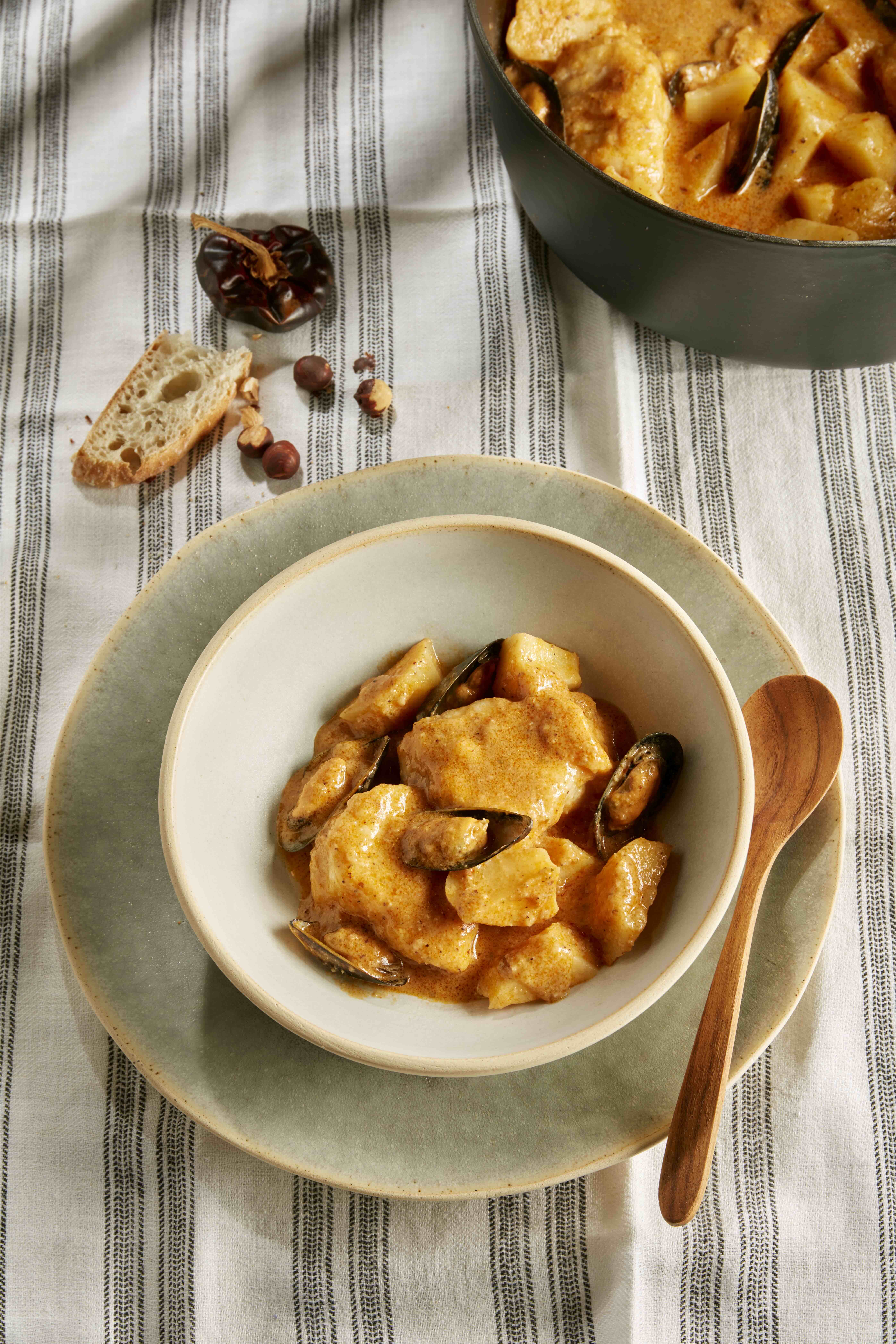 suquet de rap i musclos amb patates