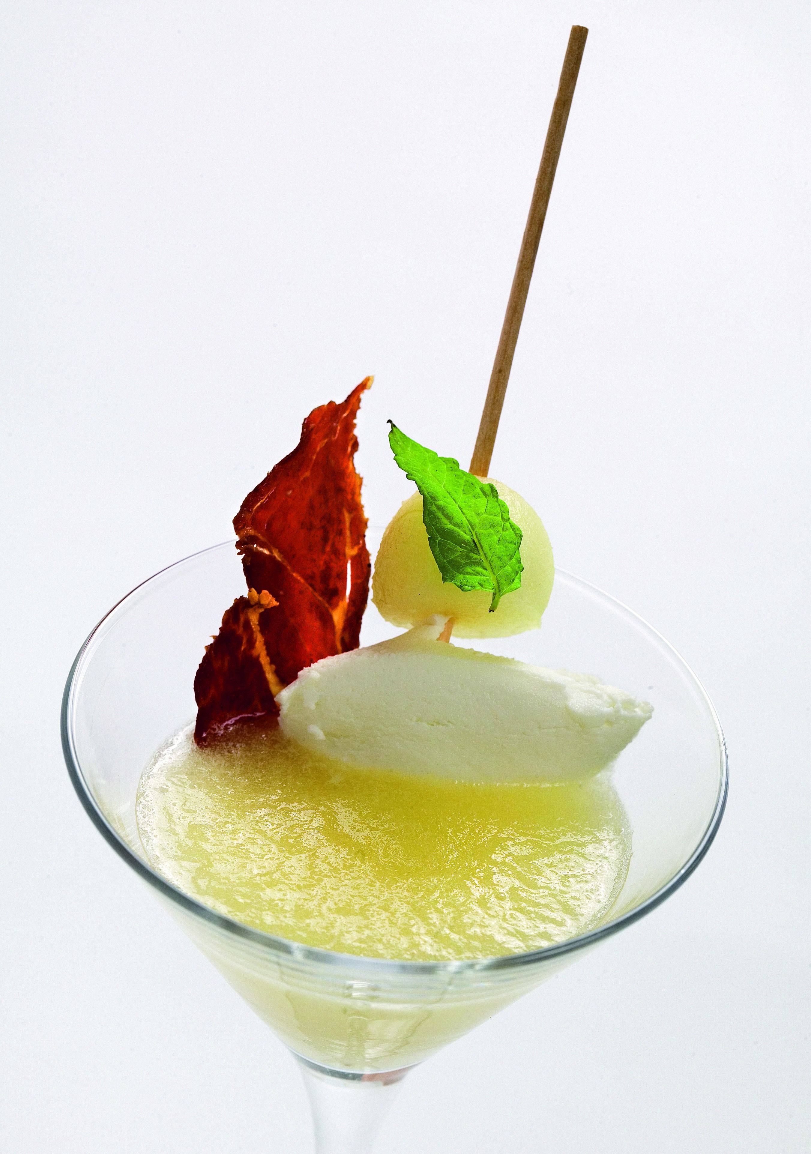 Sopa de meló amb formatge de cabra del Berguedà