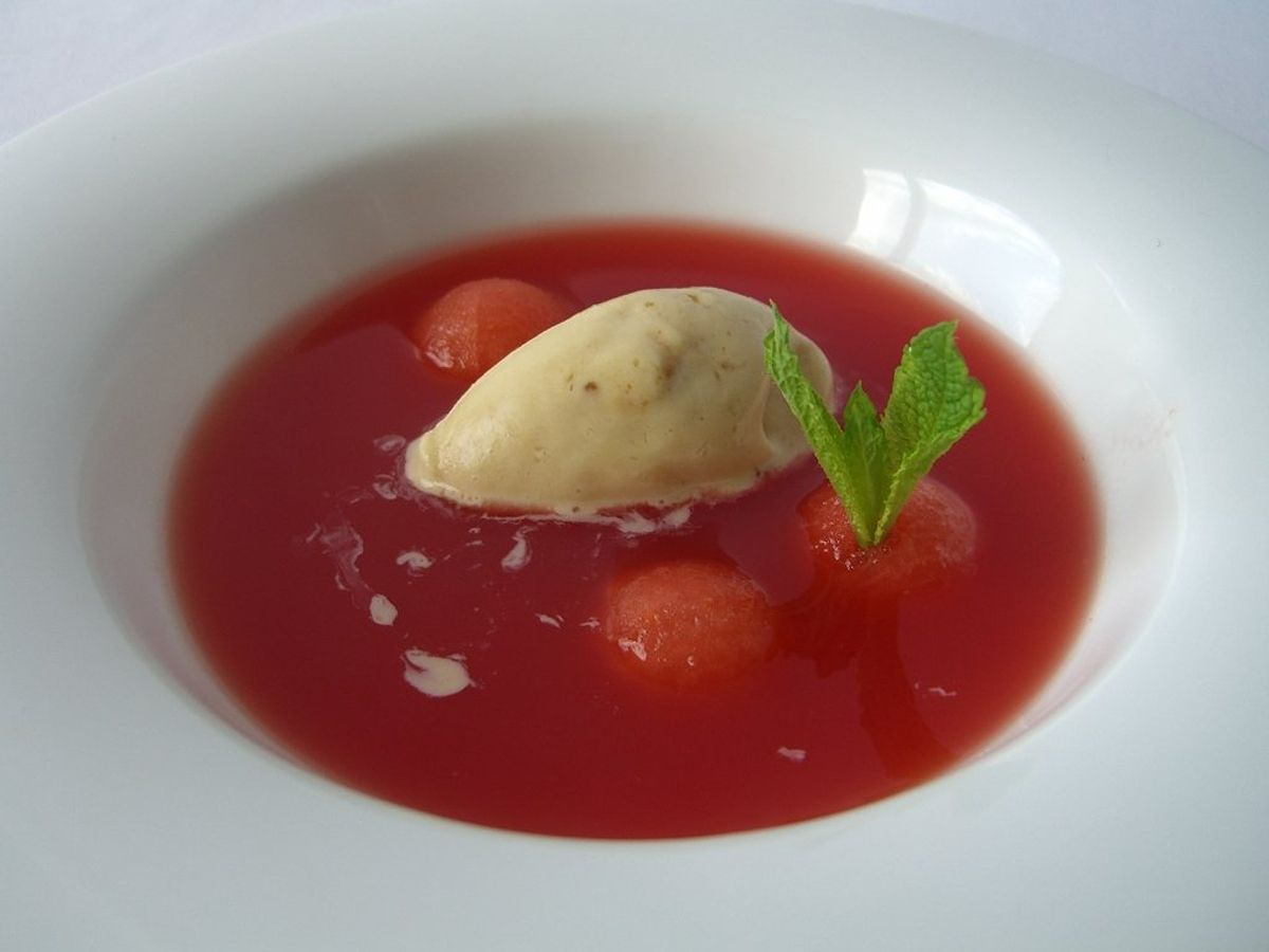 Sopa de síndria amb gelat de vainilla