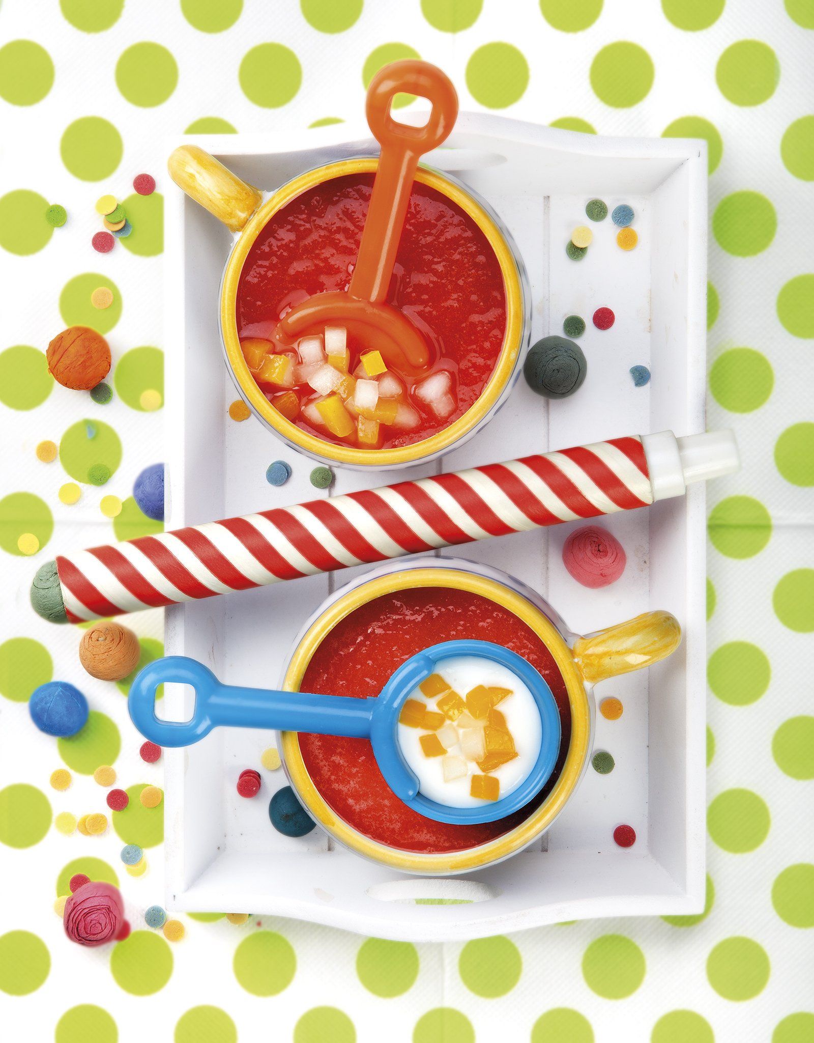 44 Sopa freda de síndria i meló amb iogurt