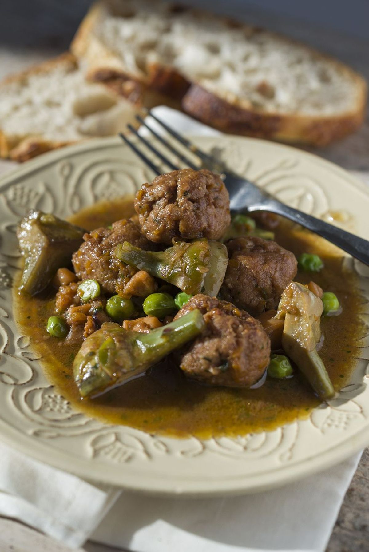 si pia amb pe sols i mandonguilles