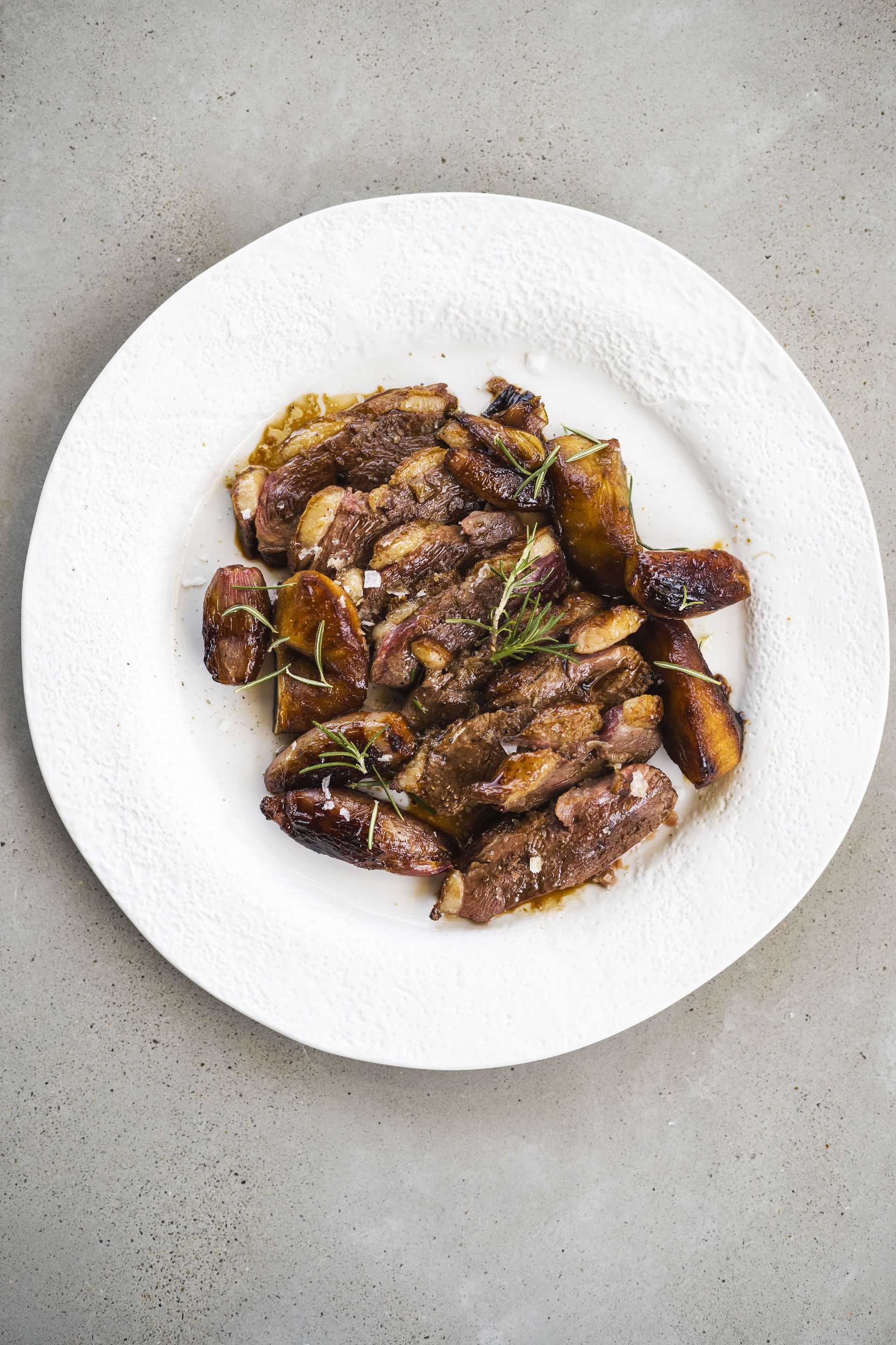 Magret d’ànec amb poma i escalunyes