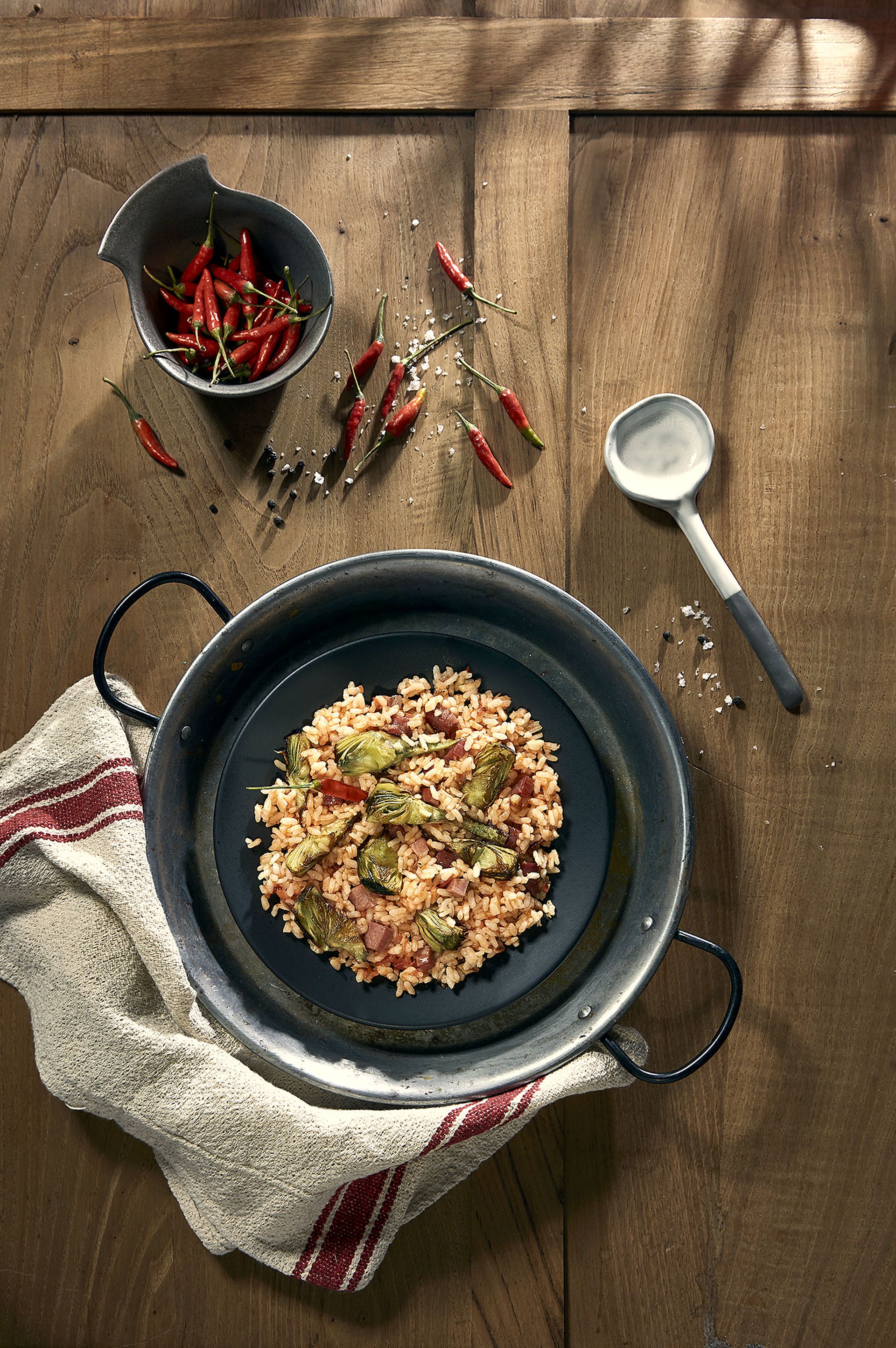 Arròs de cors de carxofa alla arrabbiata