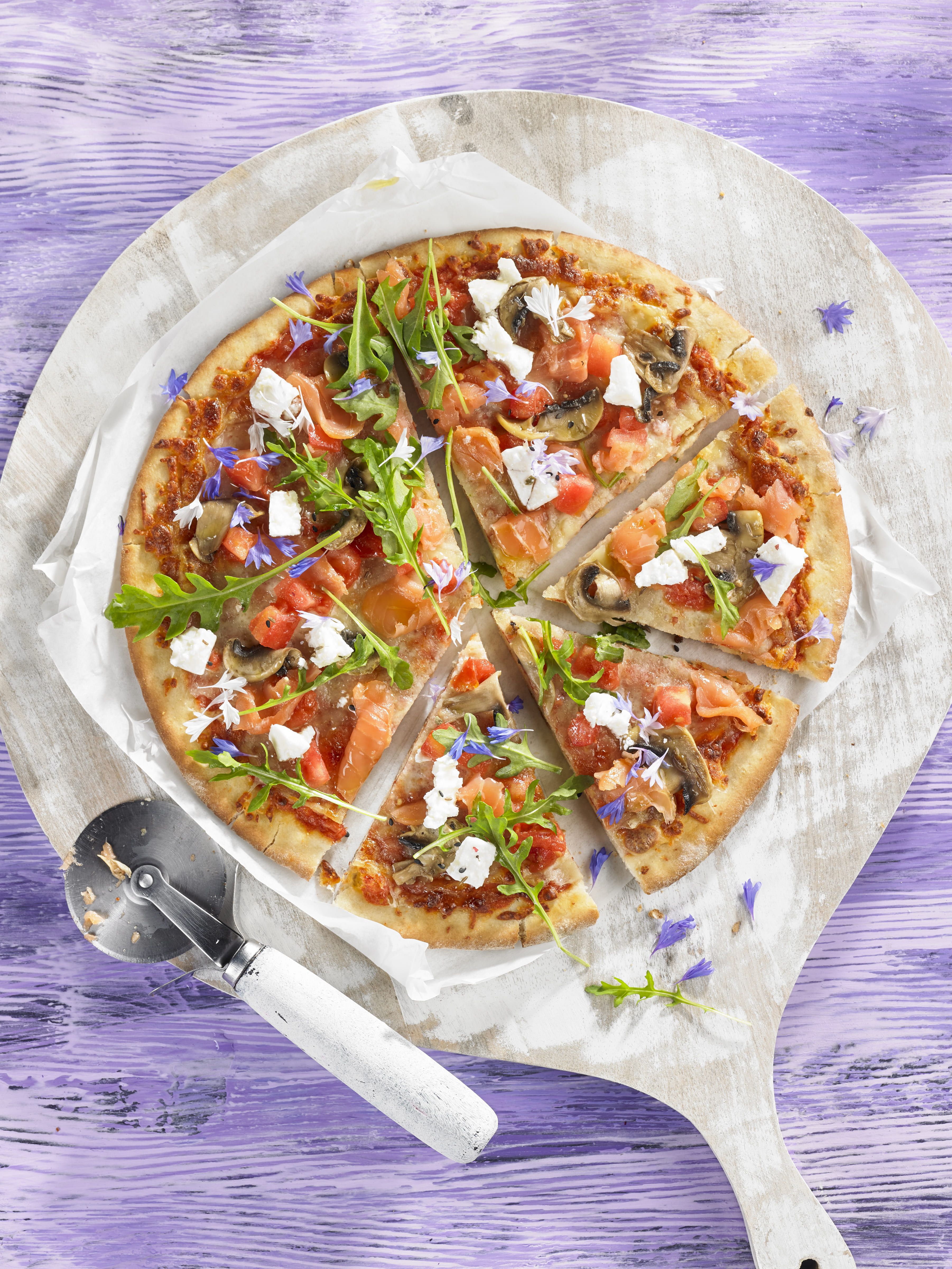 pizza salmon con feta (1)