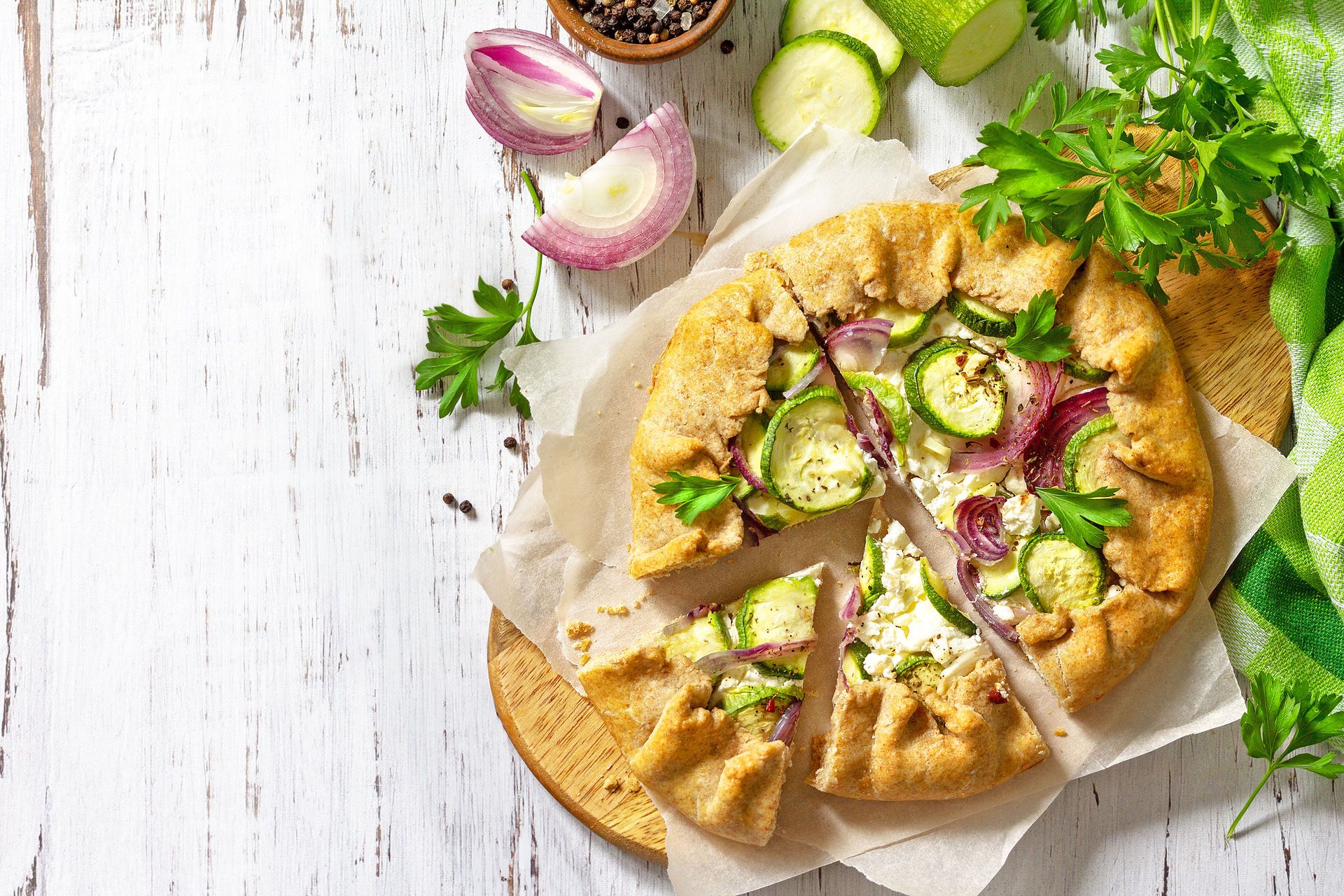‘Galette’ de ceba, carbassó i feta