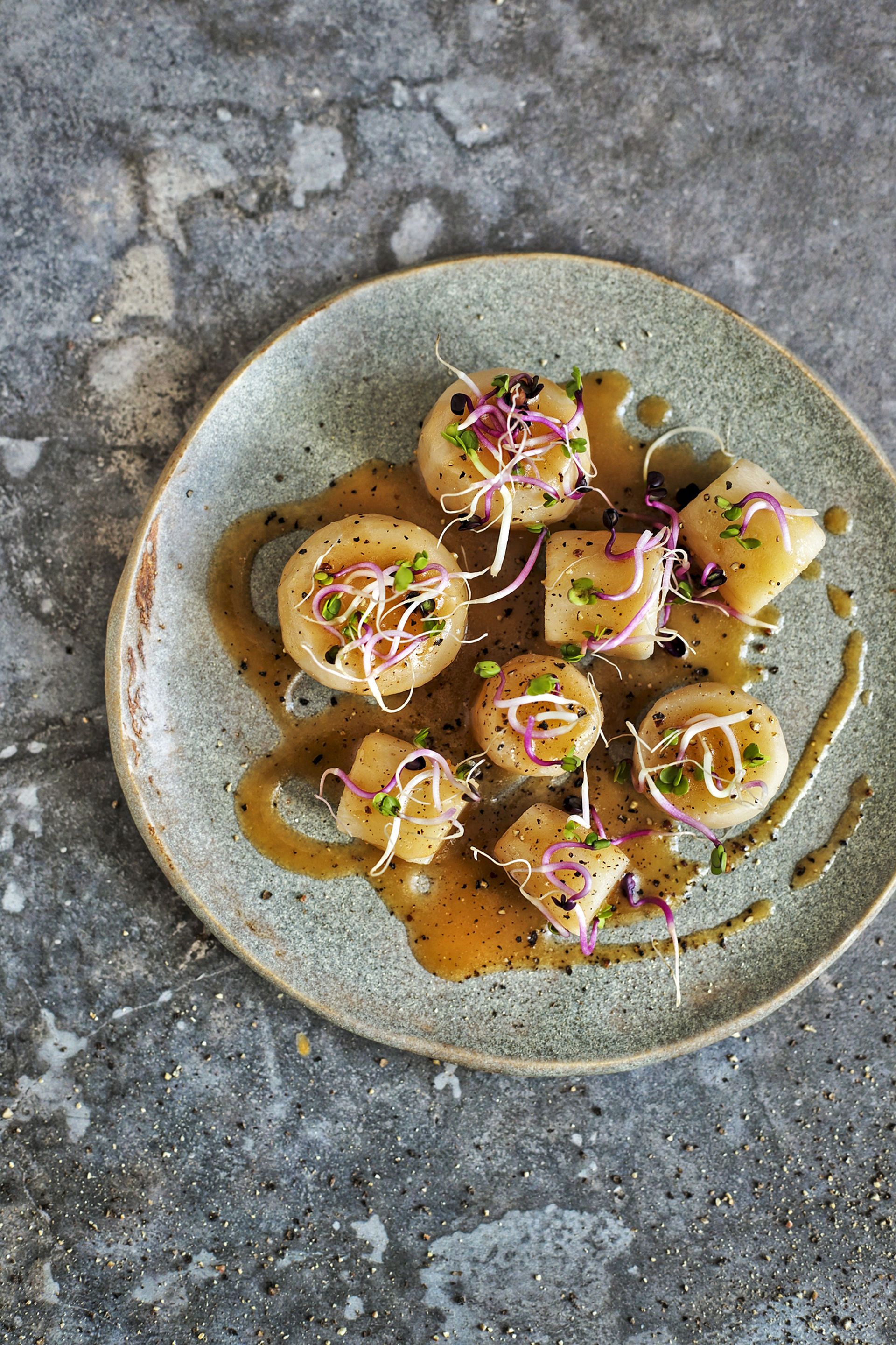 Naps negres amb suc d'escabetx