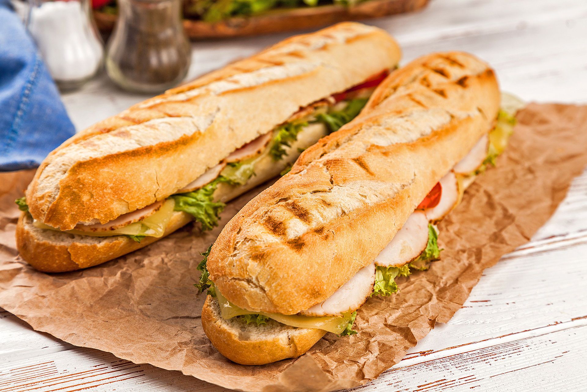 'Panini' de pernil cuit i formatge emmental