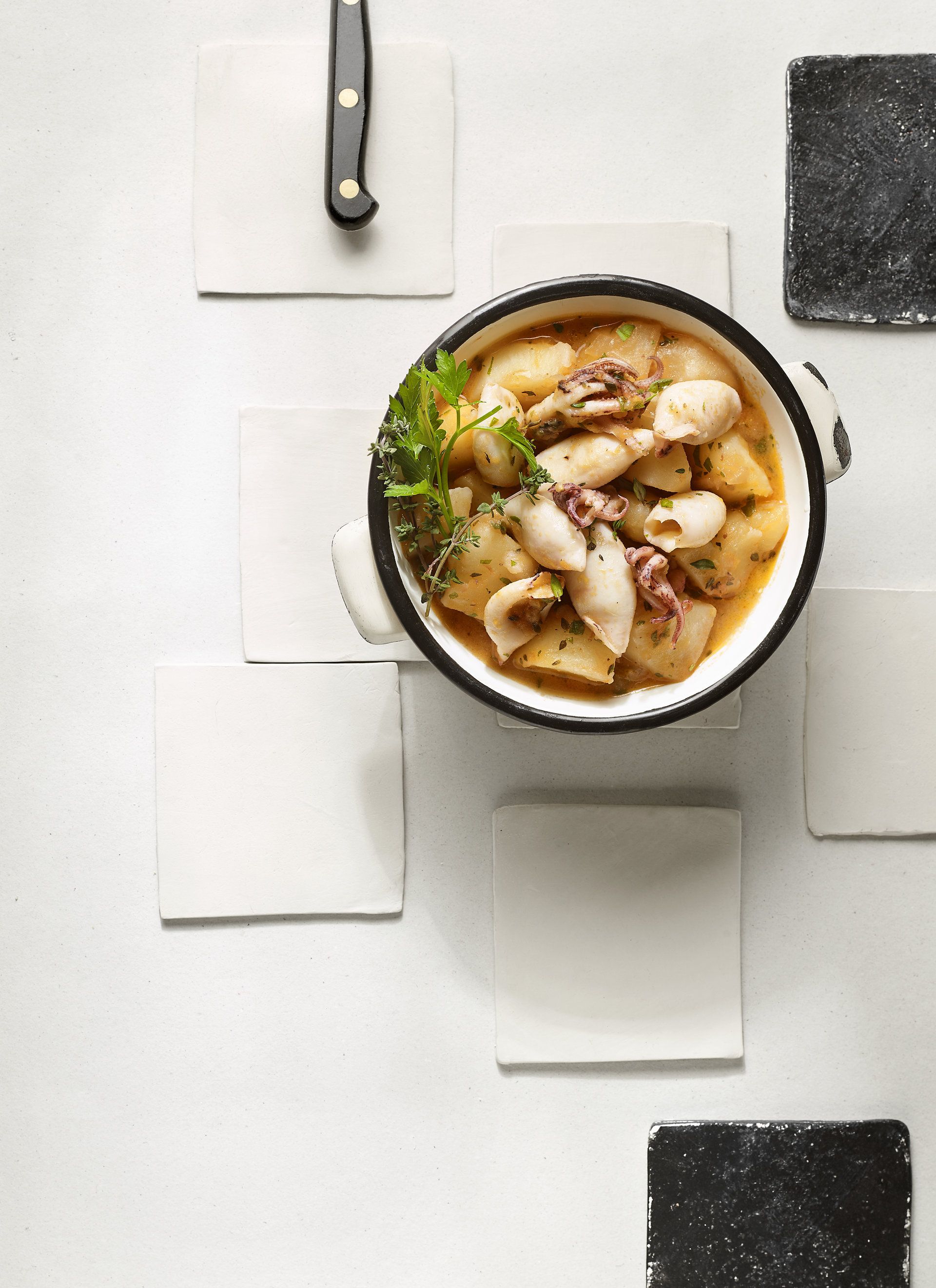 Calamarsons amb salsa