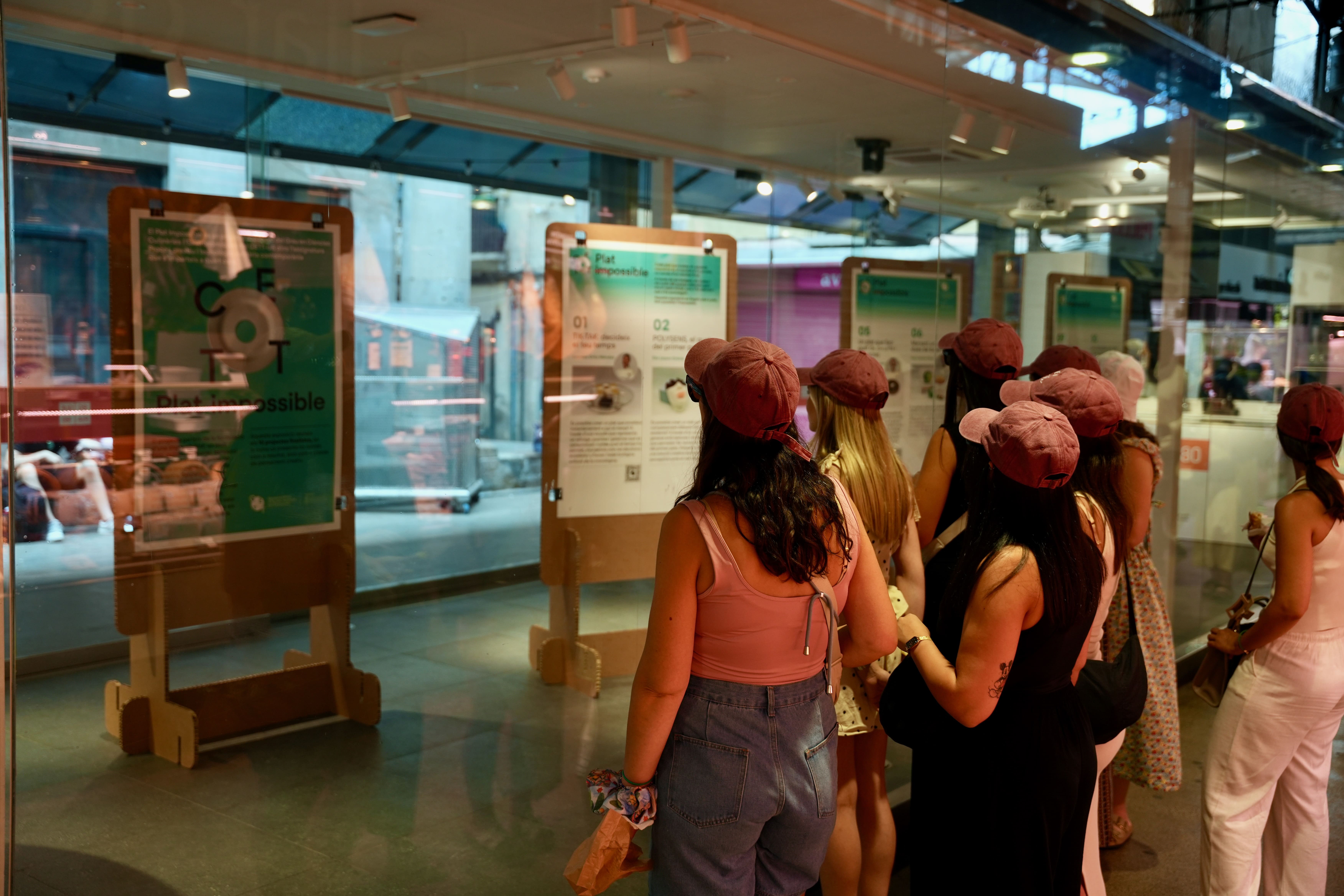Exposició 'El Plat Impossible' a l'Espai Boqueria Exposició 'El Plat Impossible' a l'Espai Boqueria