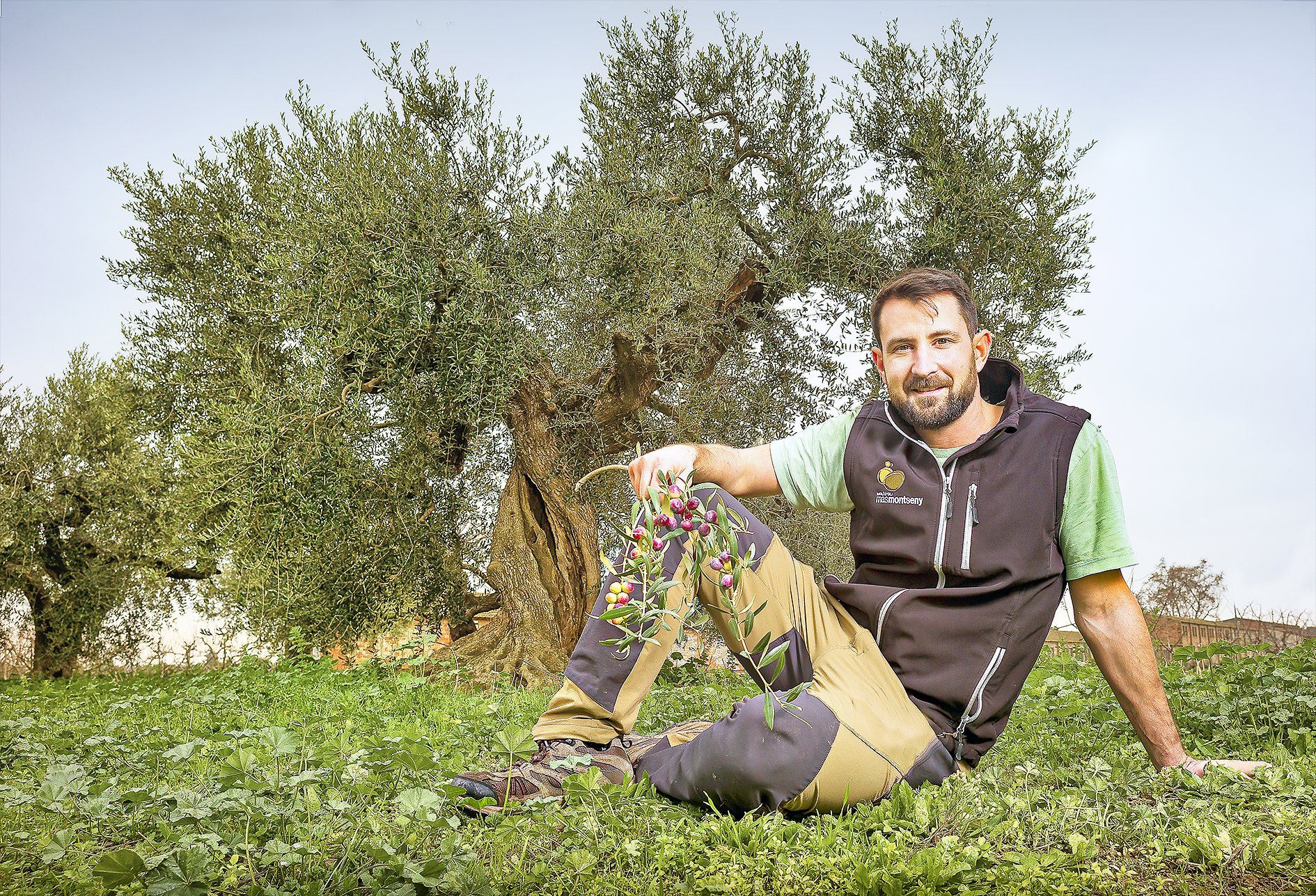 Roger Catà, mestre moliner i enginyer agrícola de Mas Montseny Roger Catà, mestre moliner i enginyer agrícola de Mas Montseny