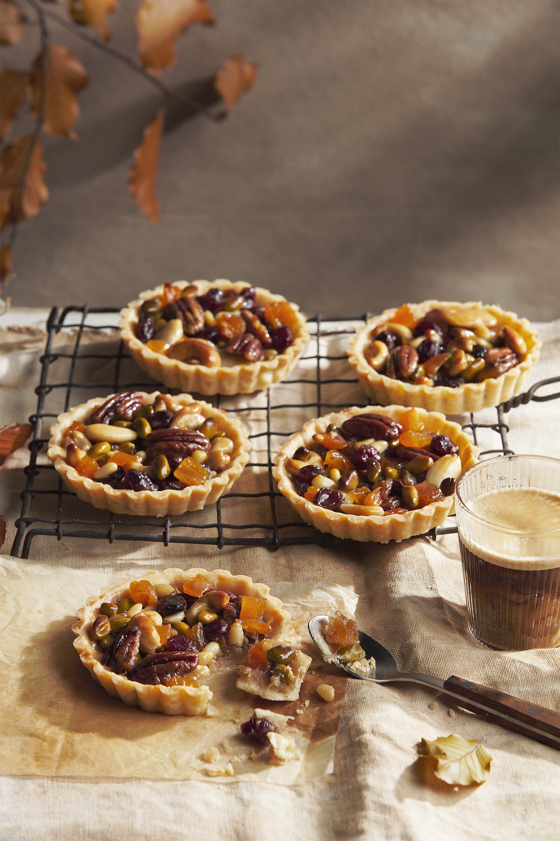 Cazoletas de fruta seca caramelizada