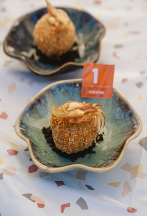 Croqueta de carxofa i foie elaborada per Oasis Wake Croqueta de carxofa i foie elaborada per Oasis Wake