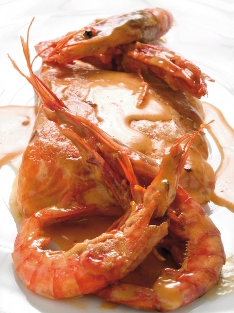 Salmón con gambas