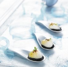 Huevo de codorniz a baja temperatura con caviar