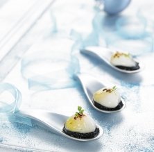 Ou de guatlla a baixa temperatura amb caviar