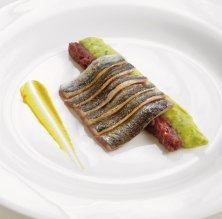 Sardines, guacamole, compota d'escalunyes, codony i mostassa