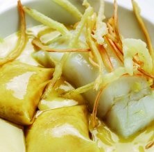 Bacalao con crema dallioli y crujiente de puerro