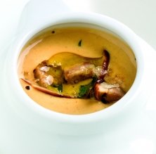 Crema de cepos y morcilla blanca