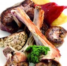 Plancha de costelletes de cabrito