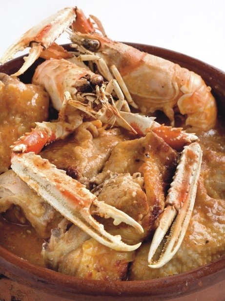 Pollo de payés con cigalas