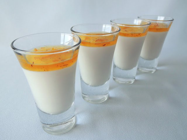 Mousse de mató amb melmelada de taronja, safrà i vainilla