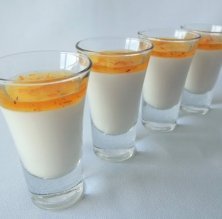 Mousse de mató amb melmelada de taronja, safrà i vainilla