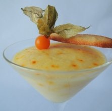Mousse de azafrán y galleta de coco