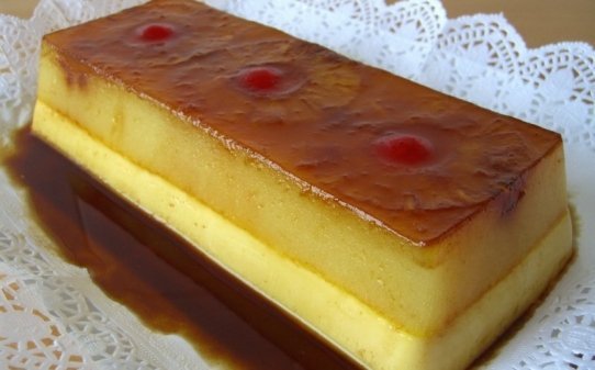 Flan con piña