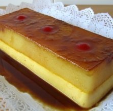 Flan con piña