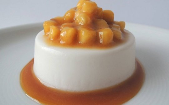 Flan vegano de coco con plátano