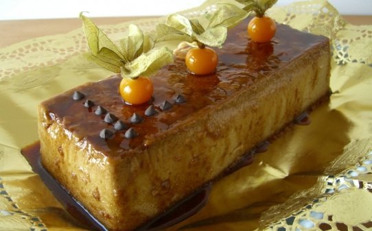 Flan de Jijona con amaretto