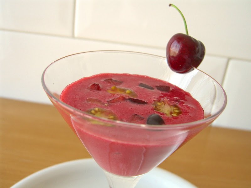 Gazpacho de cerezas con tomate