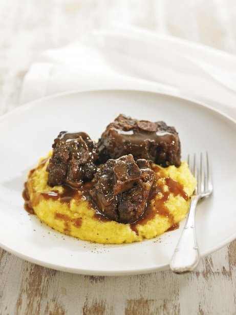 Polenta y cola de buey