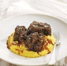 Polenta y cola de buey