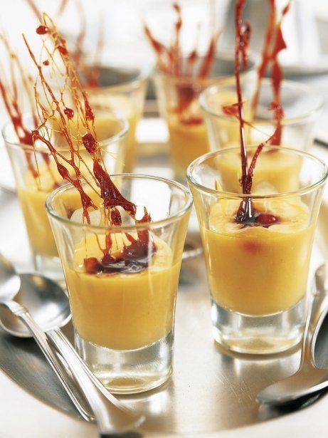 Chupitos de crema catalana